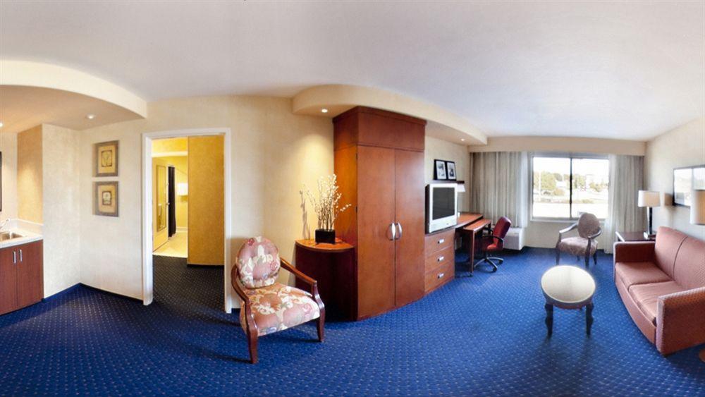 Courtyard By Marriott Columbia Hotel Екстериор снимка