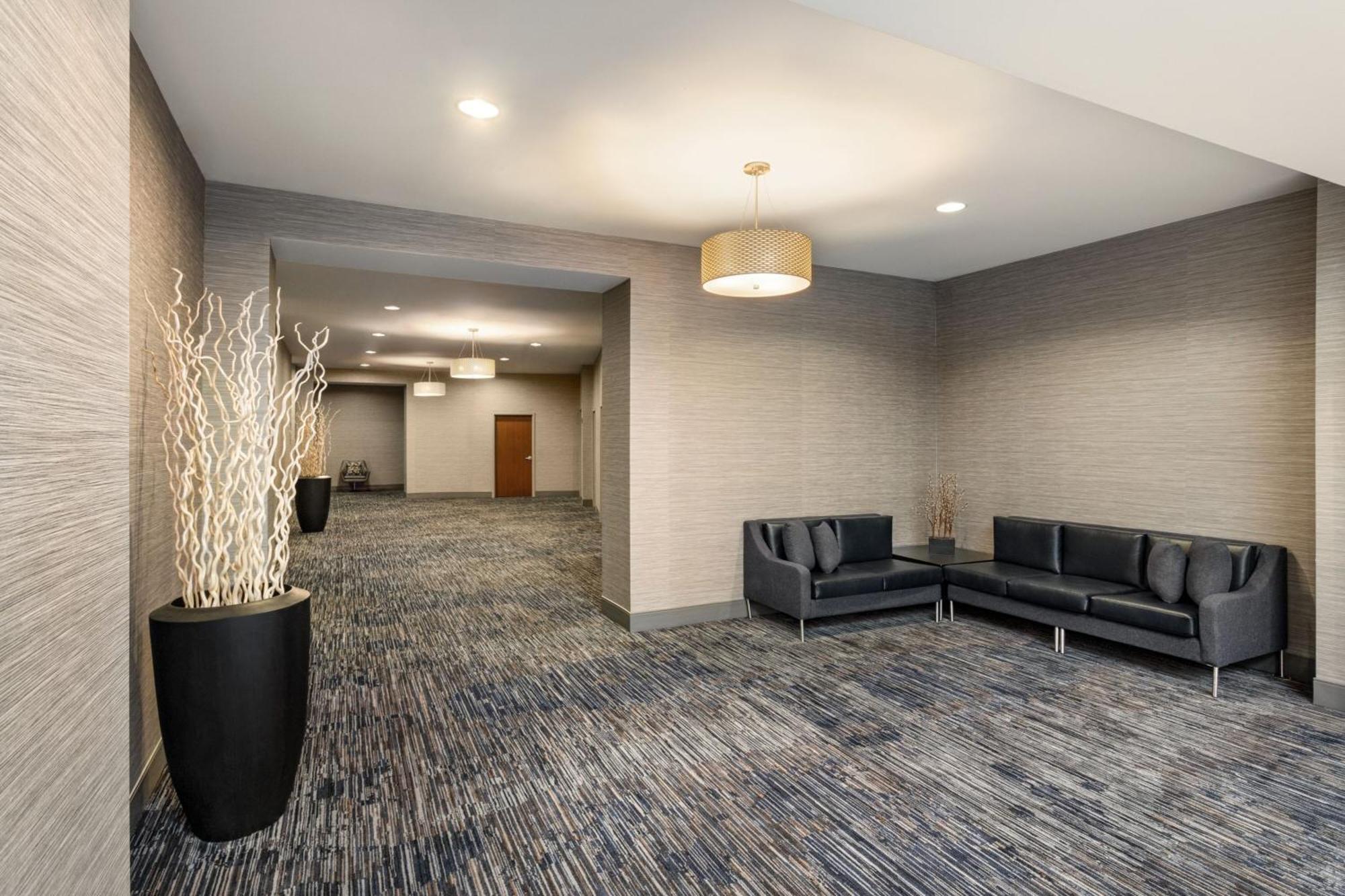 Courtyard By Marriott Columbia Hotel Екстериор снимка