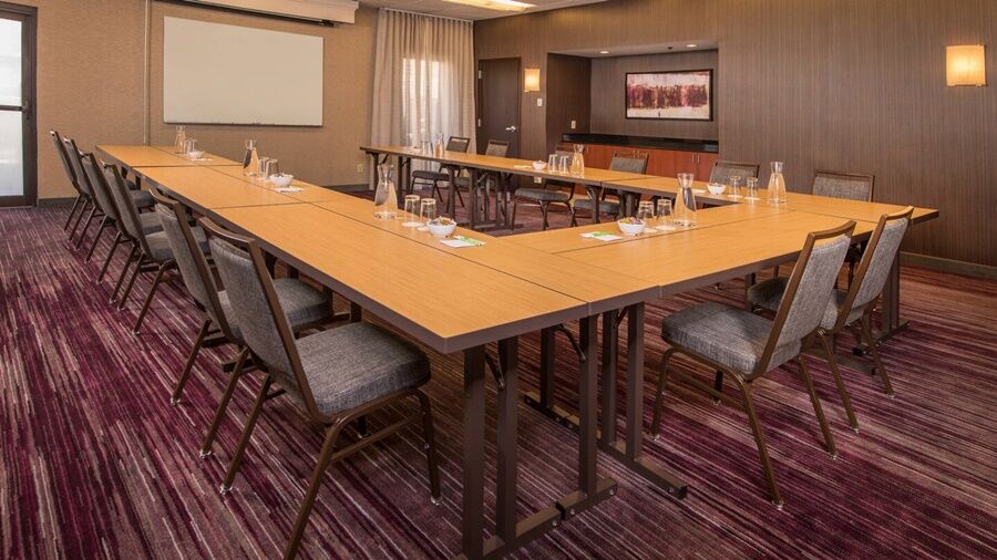 Courtyard By Marriott Columbia Hotel Екстериор снимка