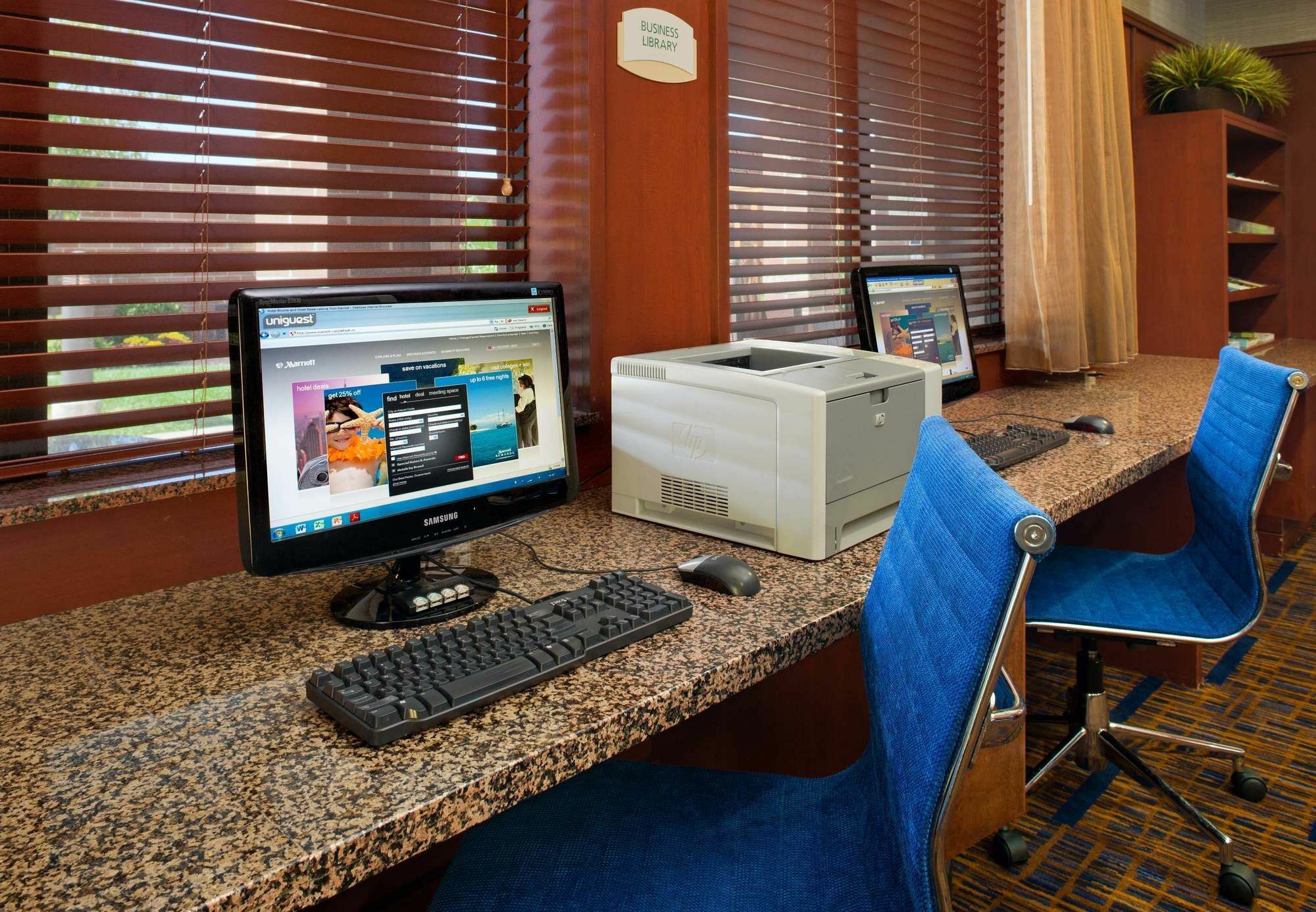 Courtyard By Marriott Columbia Hotel Съоръжения снимка