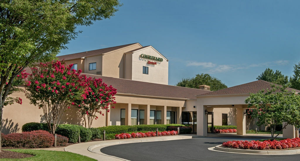 Courtyard By Marriott Columbia Hotel Екстериор снимка