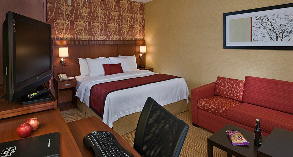 Courtyard By Marriott Columbia Hotel Екстериор снимка